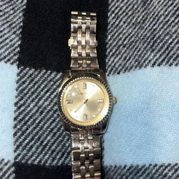 Gold bebe watch - Picture 2 of 4